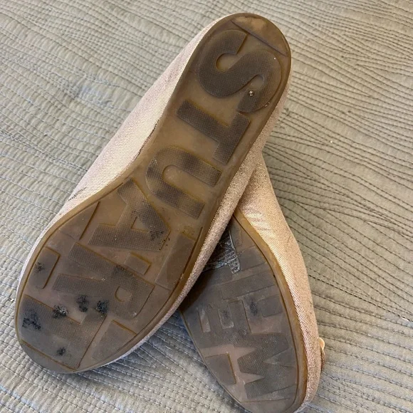 Stuart Weitzman - Picture 2 of 4